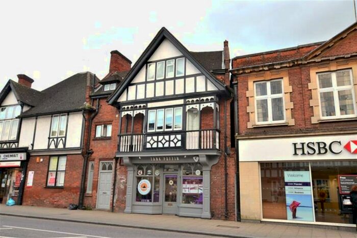 Apartment To Rent In High Road, Loughton, IG10