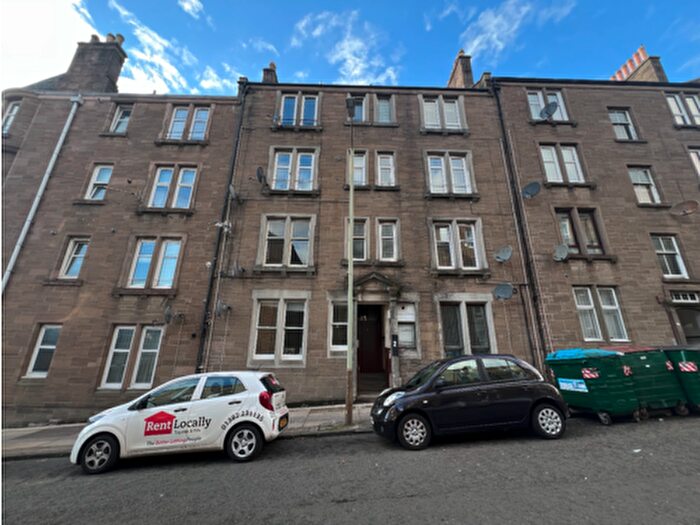 1 Bedroom Flat To Rent In Cunningham Street, Dundee, DD4
