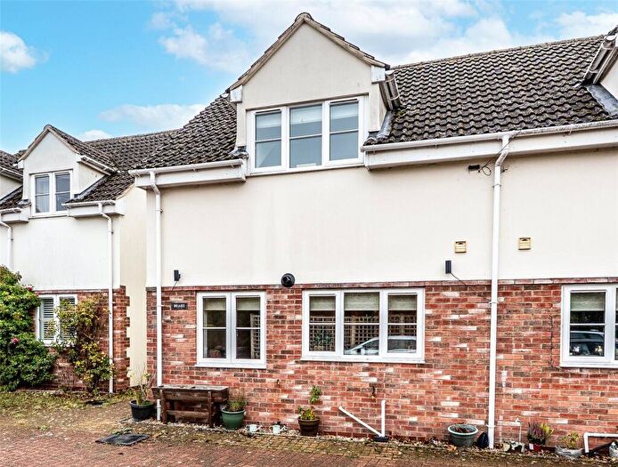 3 Bedroom Semi Detached House For Sale In South Row, Chilton, Didcot, Oxfordshire, OX11