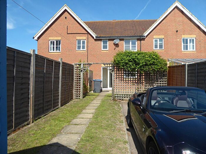 2 Bedroom Terraced House To Rent In Pippin Close, Ash, CT3