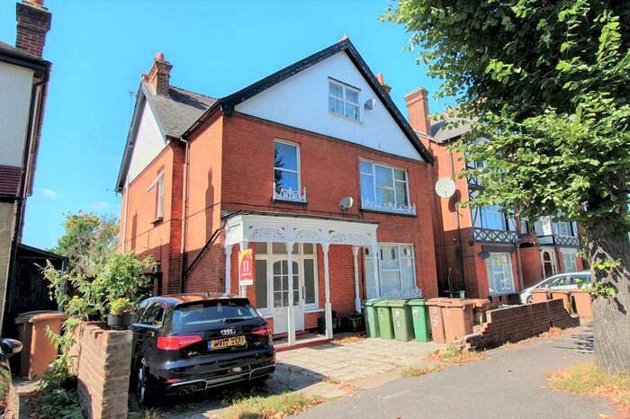 2 Bedroom Flat To Rent In St James Road, Sutton, SM1