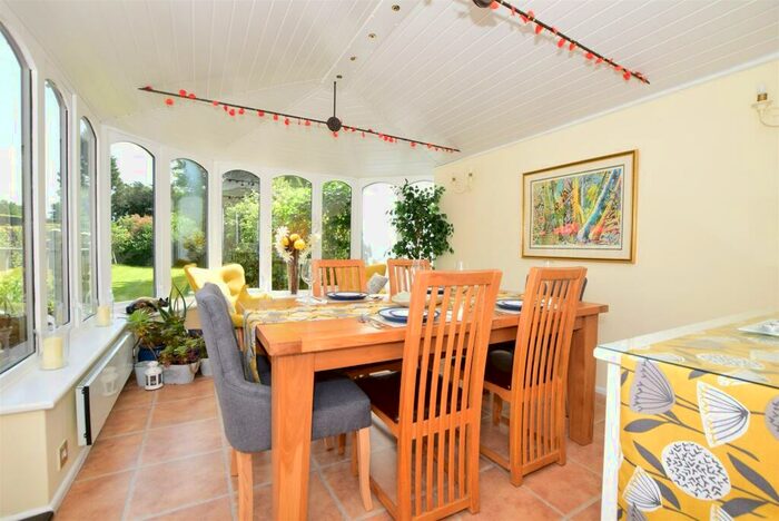 3 Bedroom Bungalow For Sale In Caring Lane, Bearsted, Maidstone, Kent, ME14