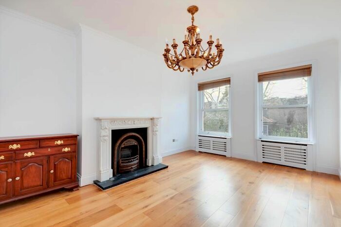 3 Bedroom Flat To Rent In Maida Vale, London, W9