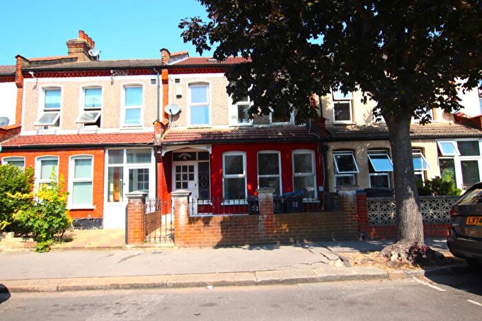 3 Bedroom Terraced House To Rent In Langdale Road, Thornton Heath, CR7