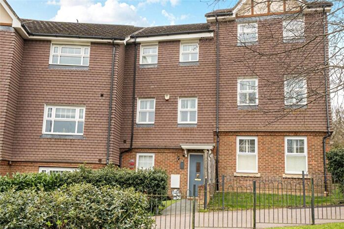 5 Bedroom Terraced House For Sale In Parkland Mead, Bromley, BR1