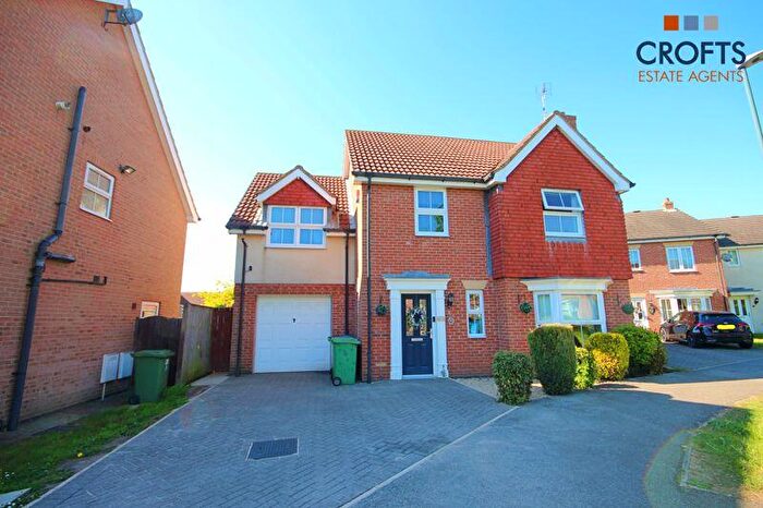 4 Bedroom Detached House For Sale In Brocklesby Avenue, Immingham, DN40