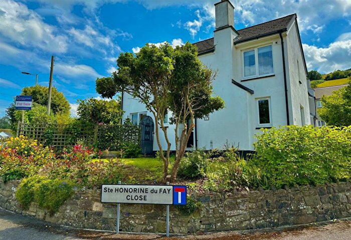 3 Bedroom House For Sale In Sainte Honorine Du Fay Close, Swimbridge, Barnstaple, EX32