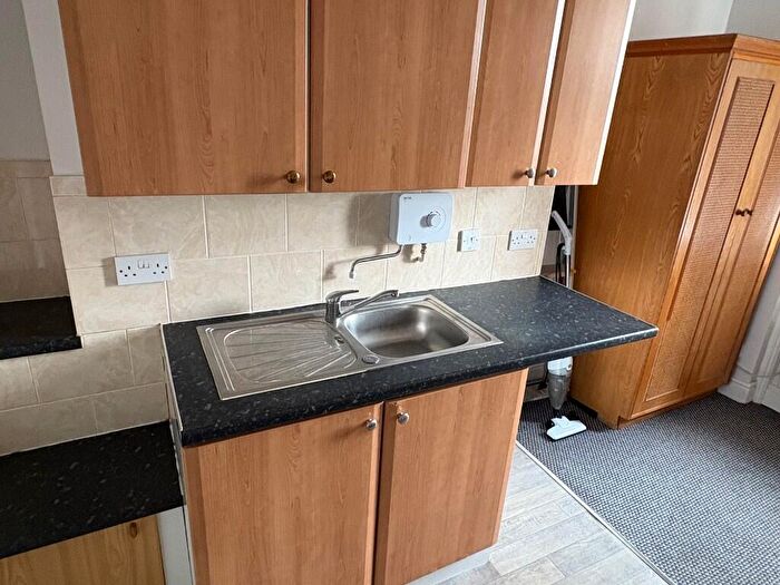 Studio To Rent In West End Lane, London, NW6