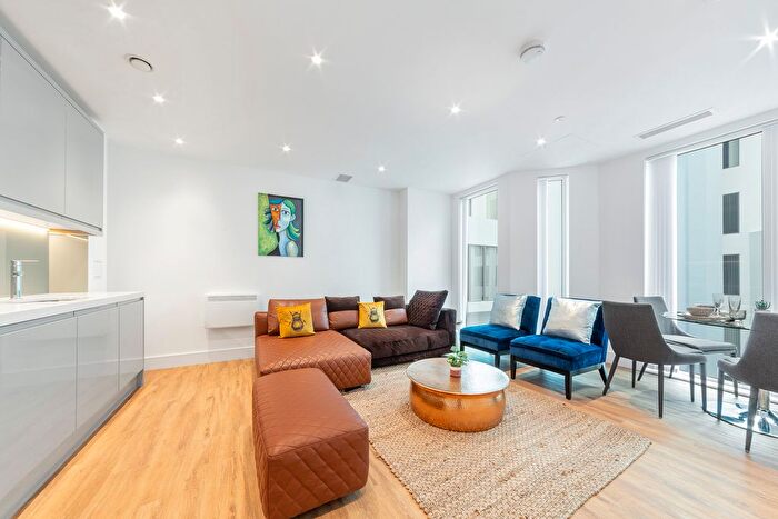 2 Bedroom Flat To Rent In West Gate, London, W5