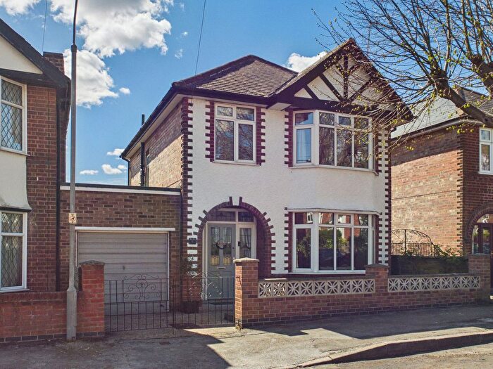 3 Bedroom Detached House For Sale In Hereford Road, Woodthorpe, Nottingham, NG5