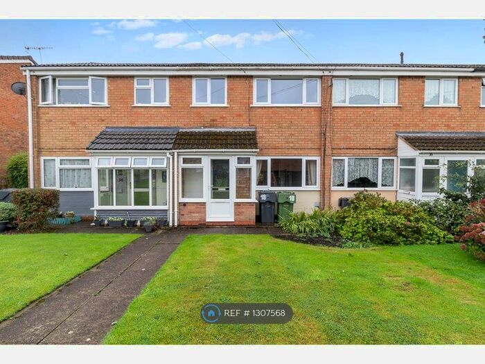 3 Bedroom Terraced House To Rent In Beehive Close, Catshill, Bromsgrove, B61