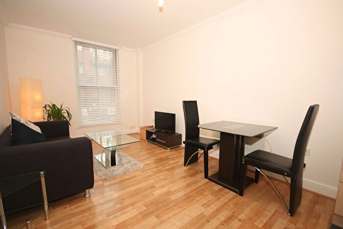 1 Bedroom Flat To Rent In - Earls Court Road, London, SW5
