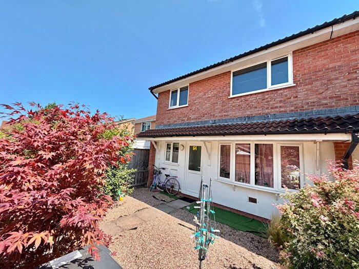 2 Bedroom Terraced House To Rent In Ashbourne Crescent, Taunton, TA1