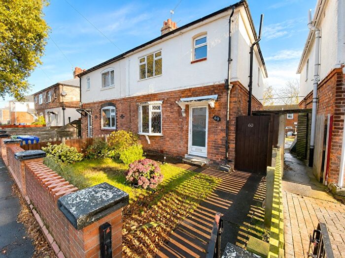 3 Bedroom Semi Detached House To Rent In First Avenue, Grimsby, DN33