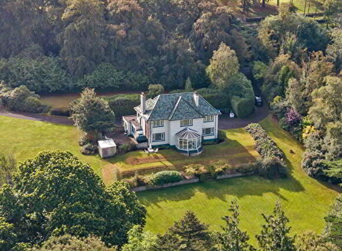 5 Bedroom Detached House For Sale In Ballylesson Road, Lisburn, BT27