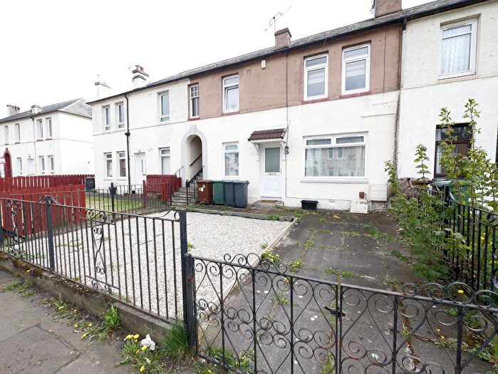 2 Bedroom Flat To Rent In Stenhouse Crescent, Stenhouse, Edinburgh, EH11