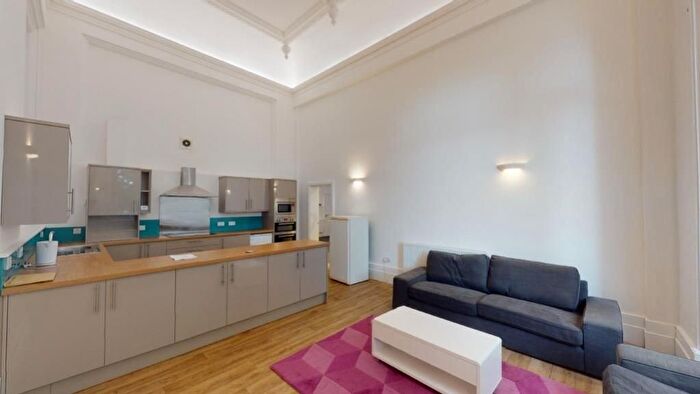 4 Bedroom Flat To Rent In Saint Peter's Gate, Nottingham, NG1