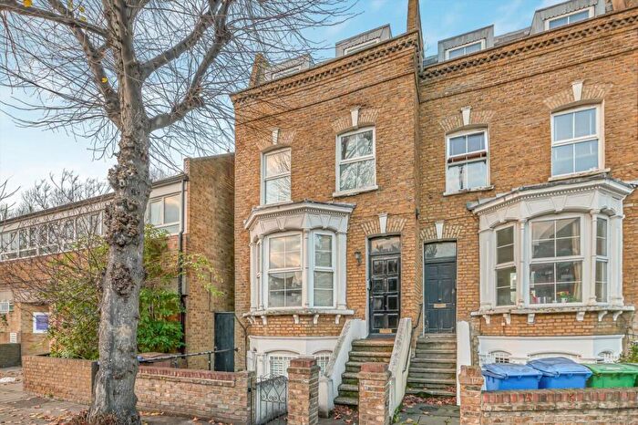 1 Bedroom Flat To Rent In Abbeyfield Road, Surrey Quays, SE16