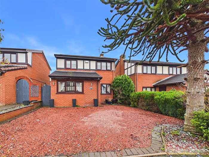 3 Bedroom Detached House For Sale In Gredington Close, Wrexham, LL13