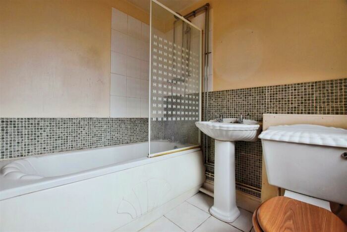 2 Bedroom Terraced House For Sale In Belvoir Street, Hull, HU5