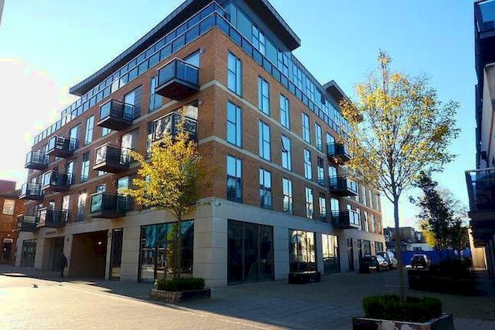 1 Bedroom Flat To Rent In St Marys Road, Surbiton, KT6