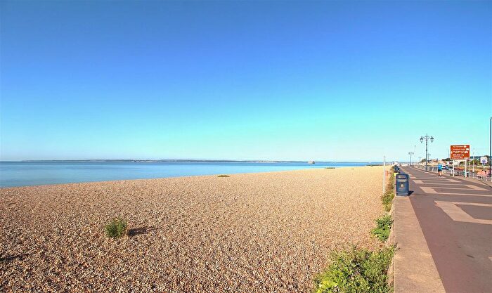 2 Bedroom Flat To Rent In Clarendon Road, Southsea, Hants, PO4