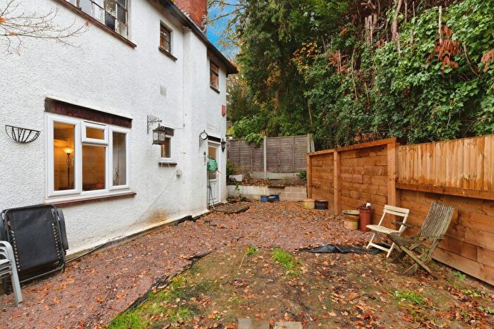 2 Bedroom Maisonette For Sale In St Charles Road, Brentwood, CM14