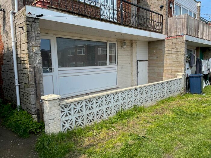 2 Bedroom Flat To Rent In Manor Way, Leysdown, ME12