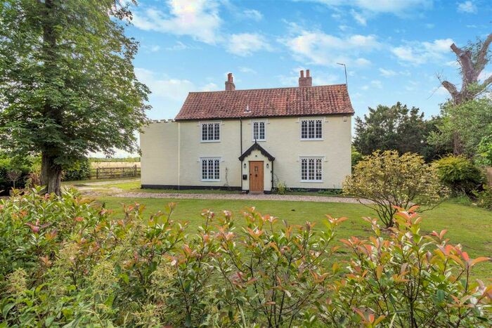 4 Bedroom Detached House For Sale In Dennington Road, Saxtead, Woodbridge, IP13