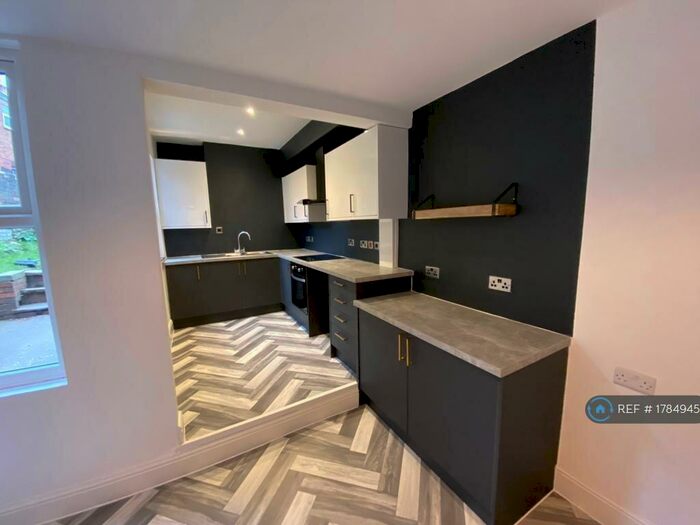 3 Bedroom Terraced House To Rent In Chesterfield Road, Sheffield, S8