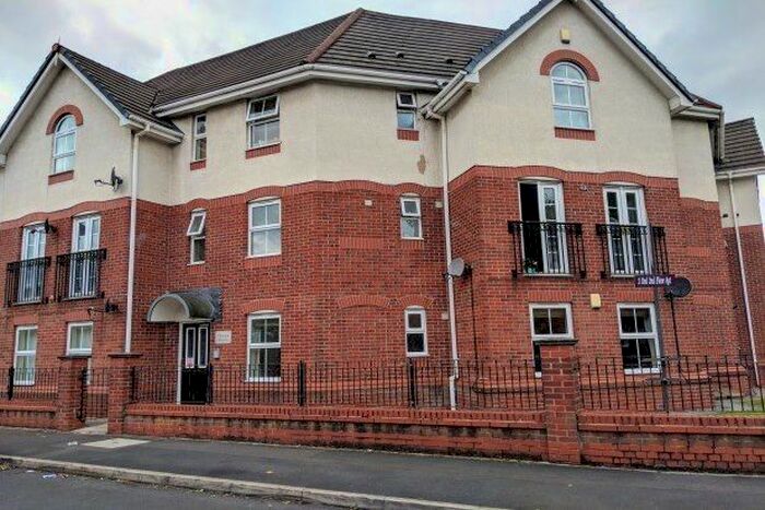 2 Bedroom Flat To Rent In Withington, Manchester, M20
