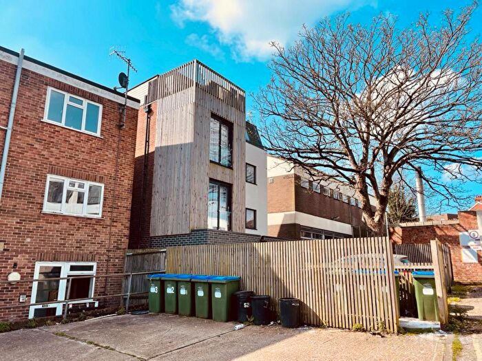 1 Bedroom Flat To Rent In High Street, Newhaven, BN9