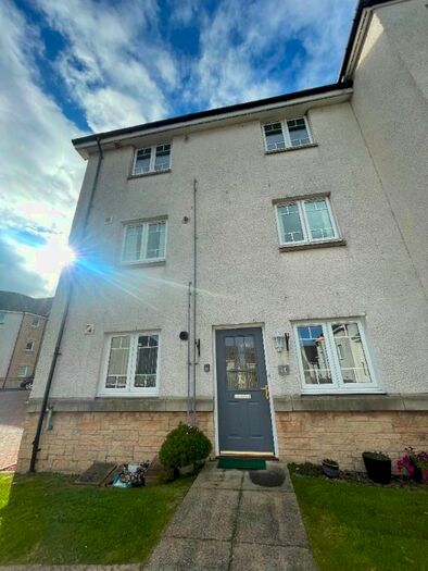 2 Bedroom Flat To Rent In Kestral Way, Dunfermline, Fife, KY11