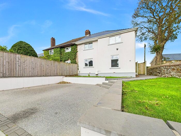 4 Bedroom Semi-Detached House For Sale In Winch Lane, Haverfordwest, SA61