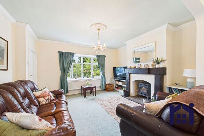 5 Bedroom Terraced House For Sale In Junction Terrace, Euxton, PR7