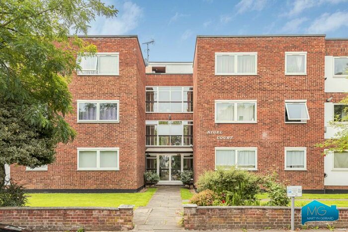 2 Bedroom Apartment To Rent In Nigel Court, Seymour Road, Finchley, N3