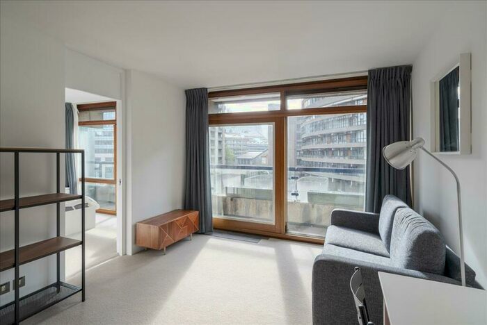 1 Bedroom Apartment To Rent In Ben Jonson House, Barbican, London, EC2Y