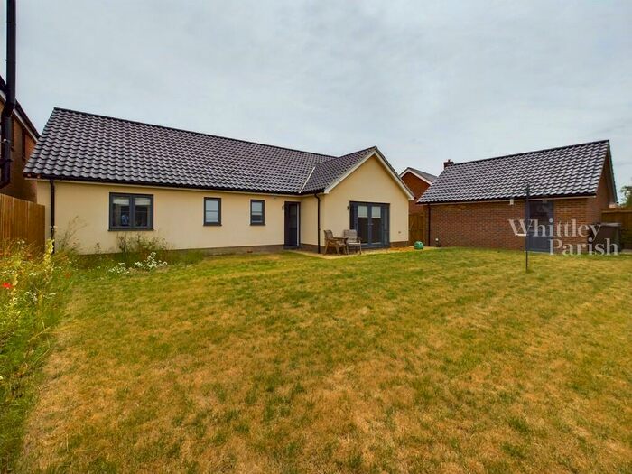 3 Bedroom Detached Bungalow To Rent In Willow Drive, Hempnall, NR15