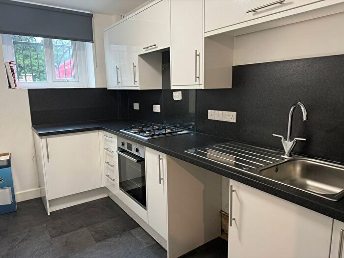 1 Bedroom Flat To Rent In Trull Road, Taunton, TA1