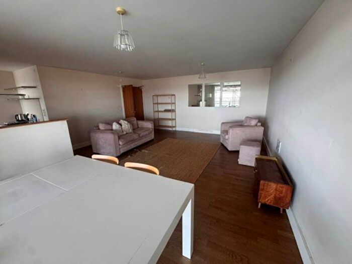 2 Bedroom Duplex To Rent In Falcon Drive, Cardiff Bay, CF10