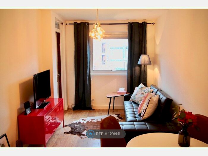 1 Bedroom Flat To Rent In Cooper Close, London, SE1