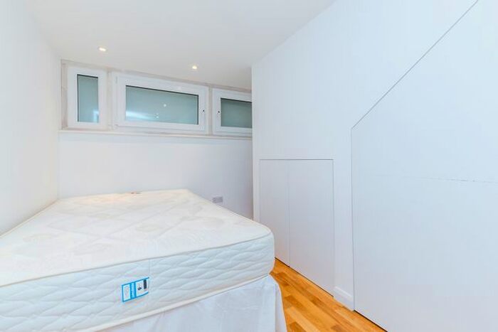 2 Bedroom Maisonette To Rent In Stucley Place, London, NW1