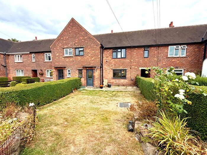 3 Bedroom Town House For Sale In Manorstead, Skelmanthorpe, Huddersfield, HD8