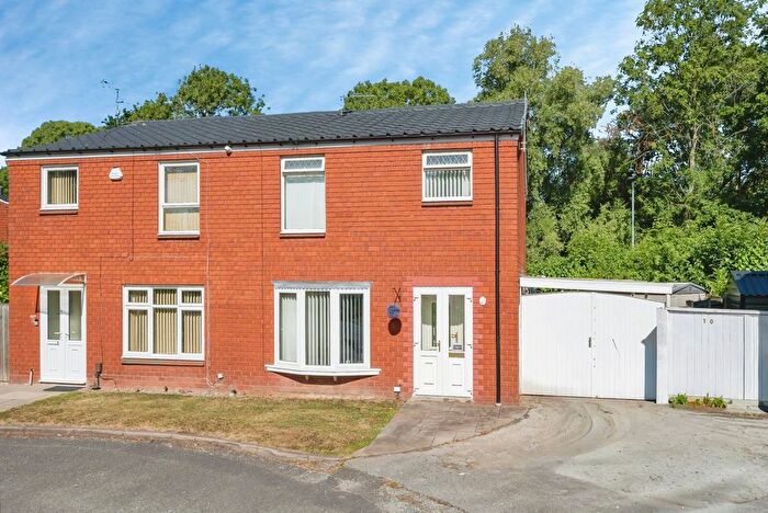 3 Bedroom Semi-detached House For Sale In Peasley Close, Padgate, Warrington, Cheshire, WA2