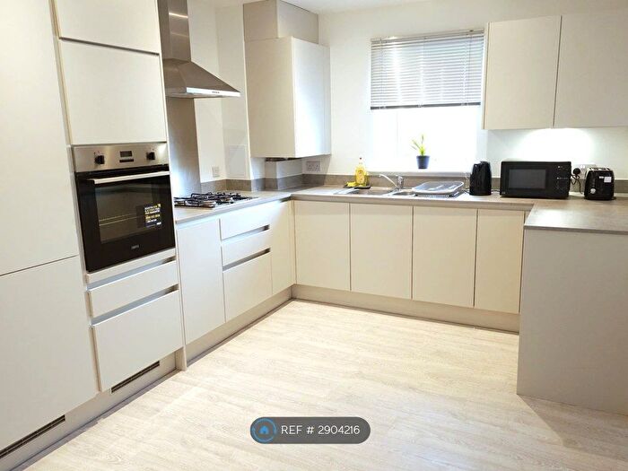 2 Bedroom Flat To Rent In Tiltman Avenue, Greenhithe, DA9