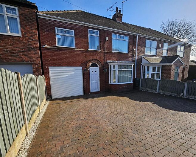 4 Bedroom Semi-Detached House For Sale In Park Road, Conisbrough, Doncaster, DN12