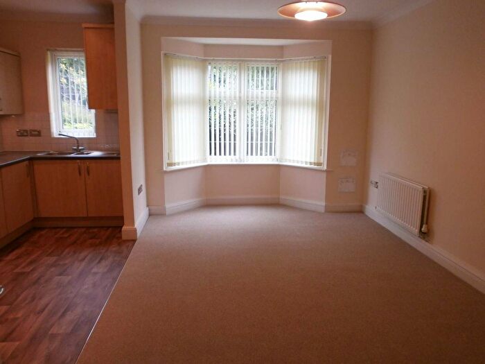 2 Bedroom Flat To Rent In Barlow Moor Road, Chorlton Cum Hardy, Manchester, M21
