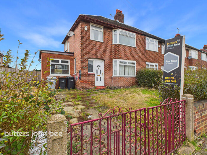 3 Bedroom Semi-Detached House For Sale In Newfield Drive, Crewe, CW1