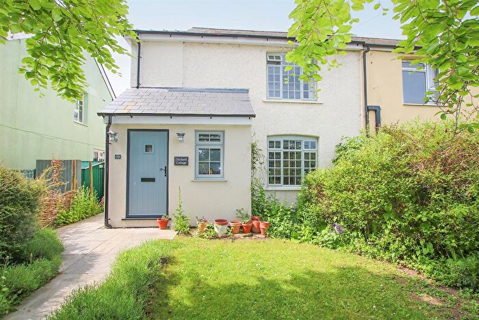 4 Bedroom Cottage For Sale In Swaffham Road, Reach, Cambridge, CB25