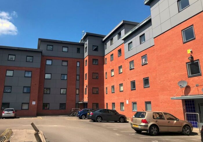 2 Bedroom Apartment To Rent In The Linen Quarter, Manchester, M15